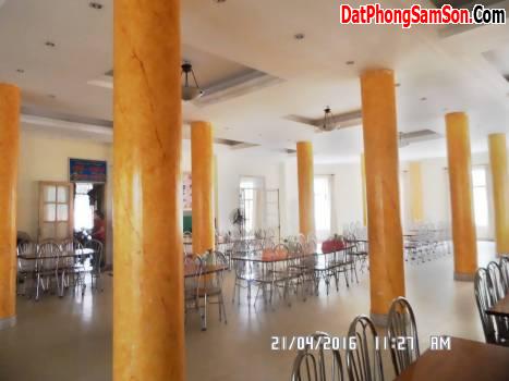 Phòng ăn lớn của khách sạn Bộ Tư Lệnh Lăng Sầm Sơn